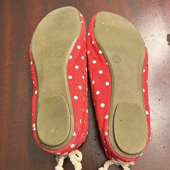 Red with white polka dot shoes
Size 8 - Picture 5 of 5